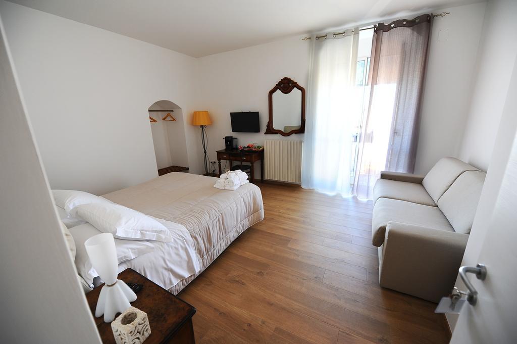 Vista Sui Sassi Guest House Матера Екстер'єр фото